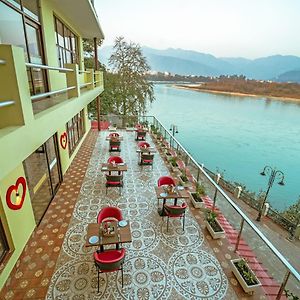 The Neeraj Naturecure On Ganga